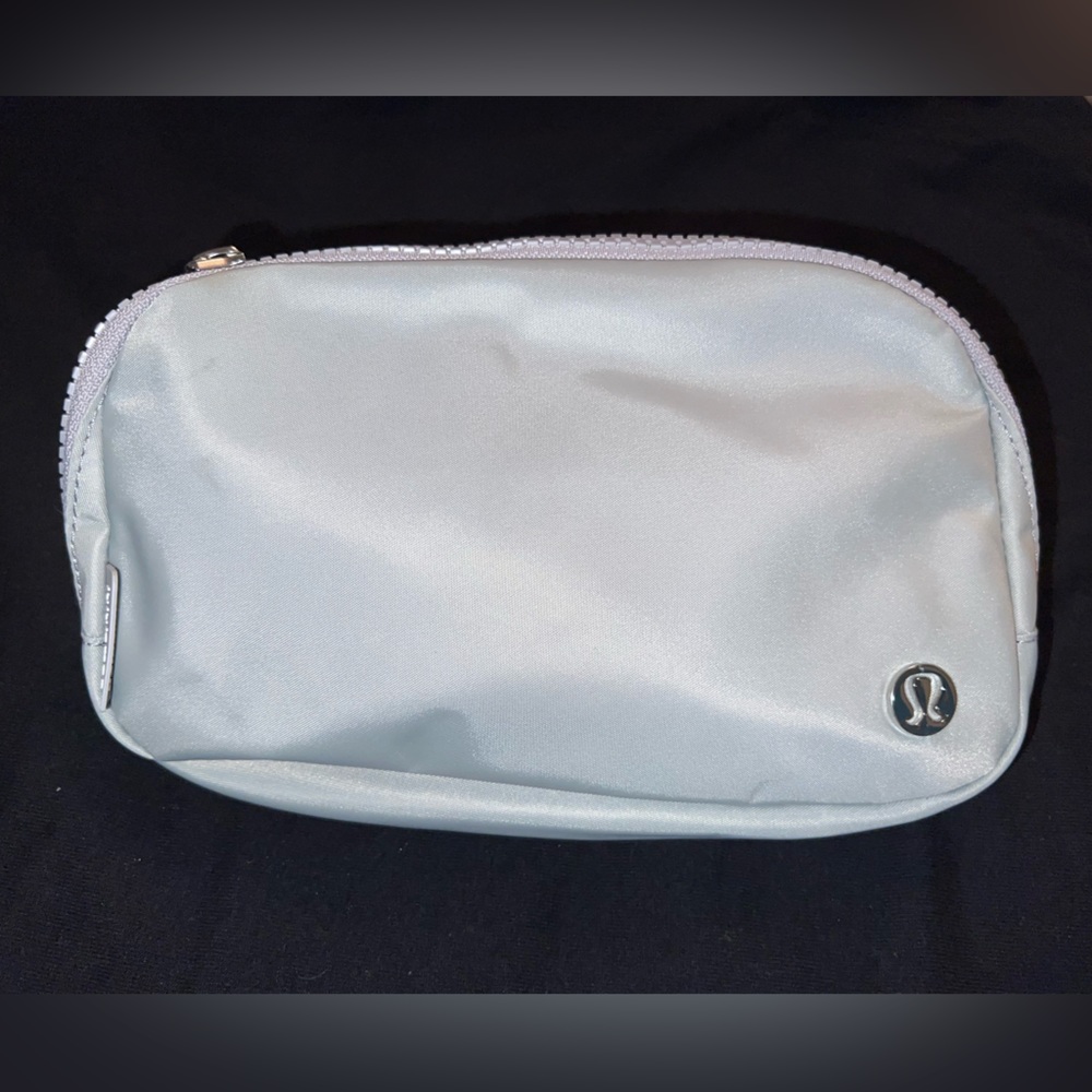 Like New Lululemon Belt Bag